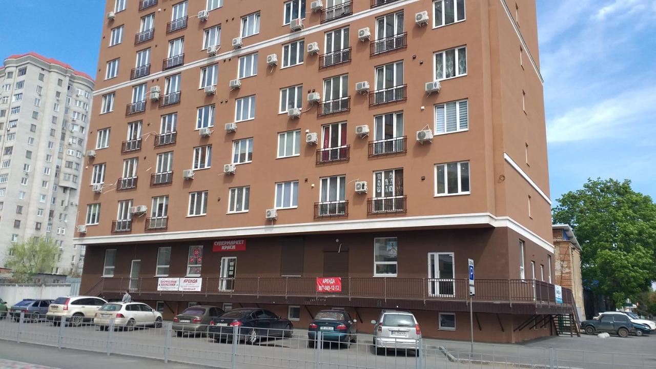 Новая Студия Вокзал Харьков-Пассажирский エクステリア 写真
